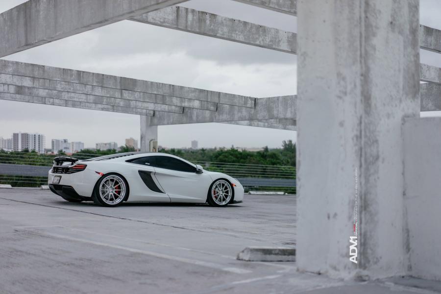  McLaren MP4-12C on ADV.1 Wheels (ADV10TSCS) 2015 года  (фото 10 из 25)